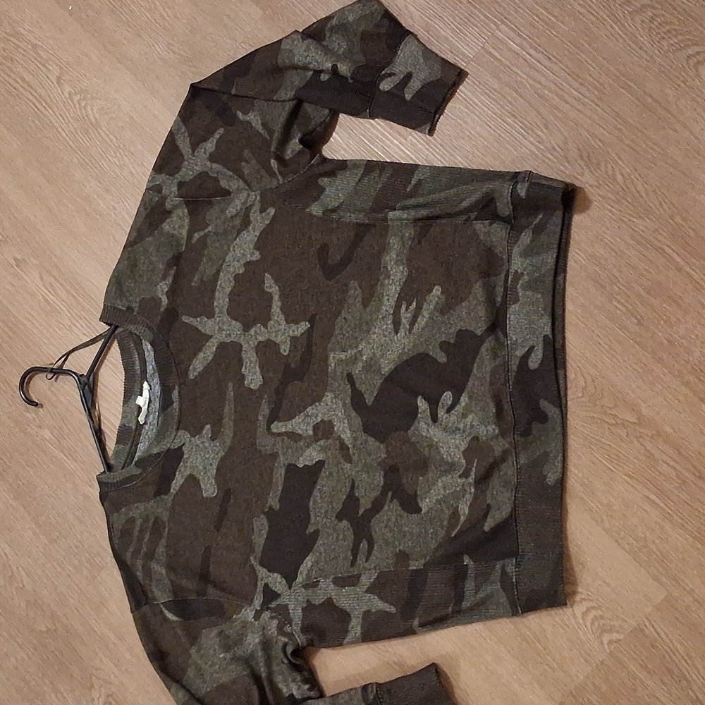 Camo Print Sweatshirt - Picture 3 of 3
